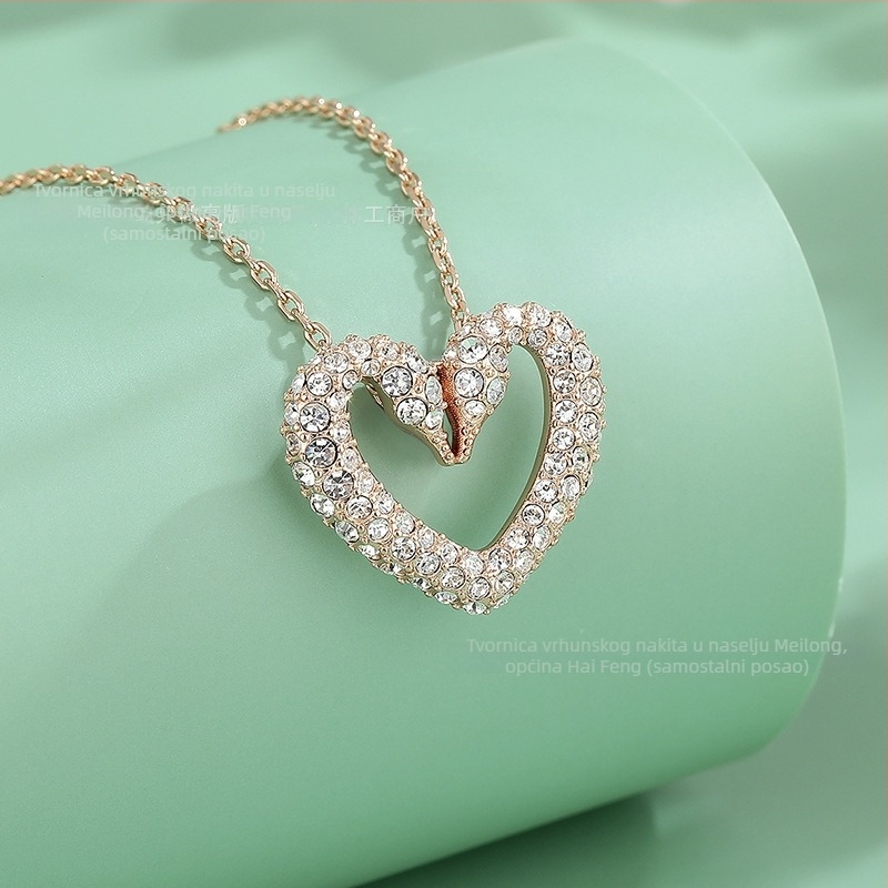 Ogrlica Beating Heart sa Swarovski kristalima, geometrijski dizajn, O-lanac, višeslojna, s privjeskom