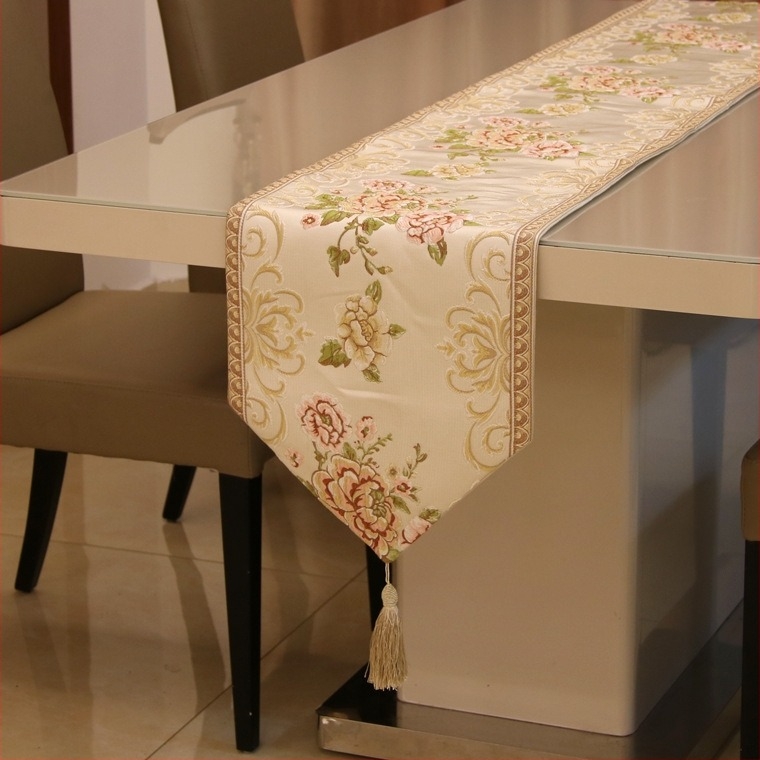 3Q Mommy Chenille Table Flag, 75% pamuk / 25% polipropilen, reljefni cvjetni jacquard uzorak, prilagodljiva obrada