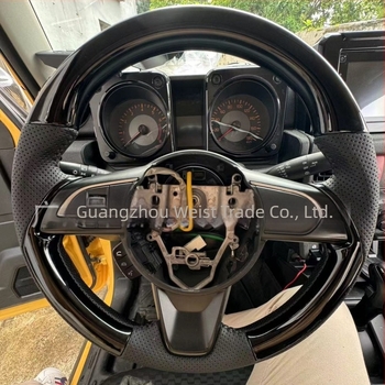 Volan za Suzuki Jimny JB64/JB74 (2019–2020), modificiran, karbonski uzorak