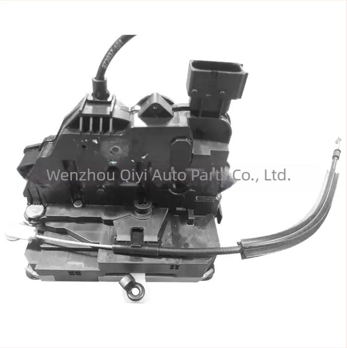 Središnji mehanizam zaključavanja vrata automobila — Fiat kompatibilan; modeli: 1342155080, 1393821080, 71778537