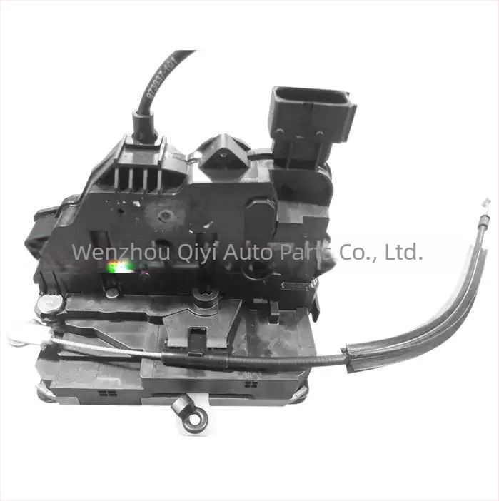 Središnji mehanizam zaključavanja vrata automobila — Fiat kompatibilan; modeli: 1342155080, 1393821080, 71778537