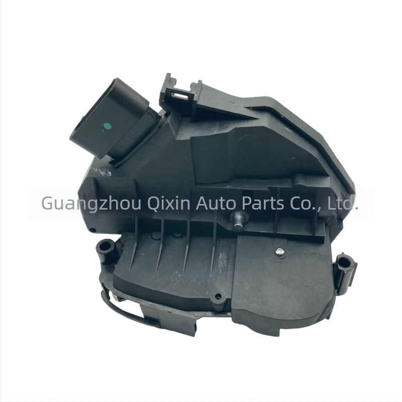 Središnji modul zaključavanja za Ford Fortune Jiangling — Pukda; kodovi modela: 8a6aa21812bjam5au21812be am5au21812bf am5au21812bc; materijal: plastika, guma, aluminijska legura.