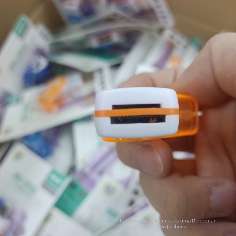 Vanjski USB 2.0 TF čitač kartica, četiri u jednom