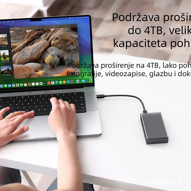 USB4 NVMe M.2 kućište, 40Gbps, Type-C, bez vanjskog napajanja
