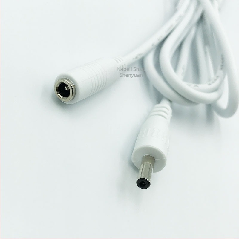 DC produžni kabel za napajanje SSY DC-153 — DC 3,5 × 1,35 mm, bakreni vodnik, presjek 0,3 mm², gumirani omotač