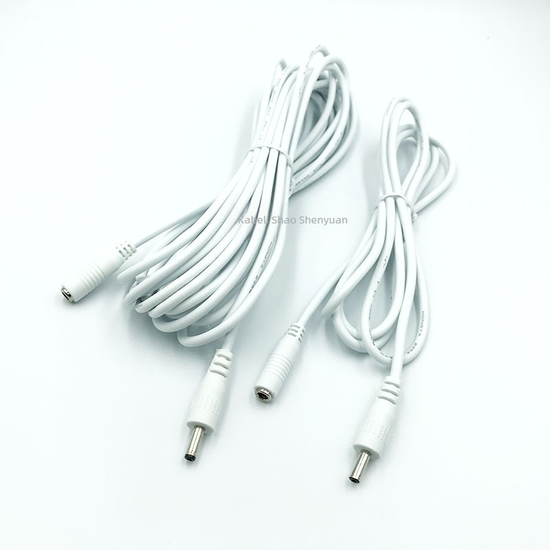 DC produžni kabel za napajanje SSY DC-153 — DC 3,5 × 1,35 mm, bakreni vodnik, presjek 0,3 mm², gumirani omotač