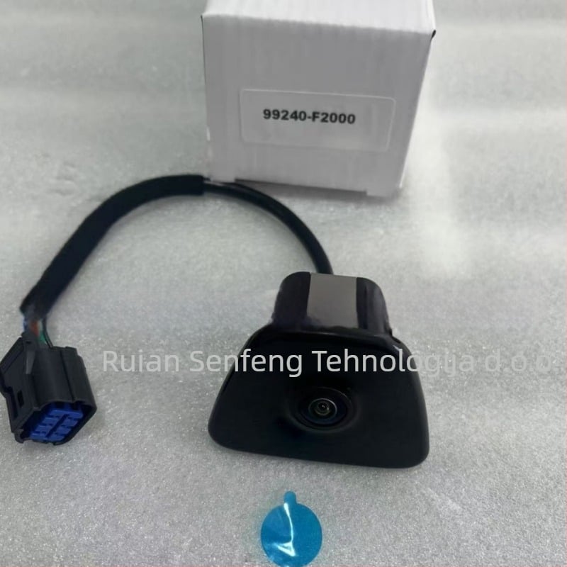 Zadnja kamera za parkiranje 99240-F2000 za Hyundai Elantra 2019-2020 | 12V | Kut prilagođavanja | Rezolucija prilagođena originalnom automobilu | Zaslon opcionalan | Kućište od ABS nehrđajućeg čelika 304