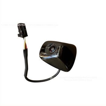 Zadnja kamera za vozila Hyundai i Kia s napajanjem 12V, snaga 6W, rezolucija 480x600, mogućnost okretanja kuta, modeli 95760-1W500/95760-1W550