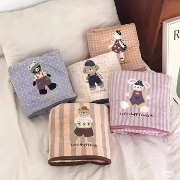 Kupaći ručnik s izšivenim medvjedićem – Animal Paradise Cartoon Series, 100% pamuk, 420 g, pređa 32s