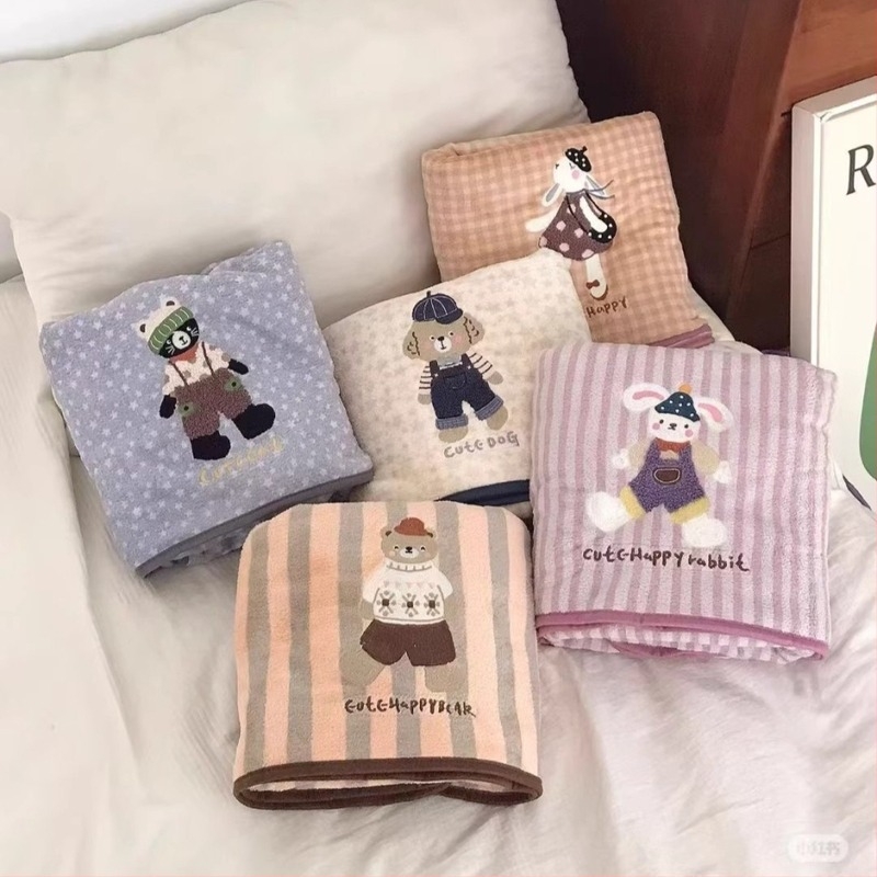 Kupaći ručnik s izšivenim medvjedićem – Animal Paradise Cartoon Series, 100% pamuk, 420 g, pređa 32s