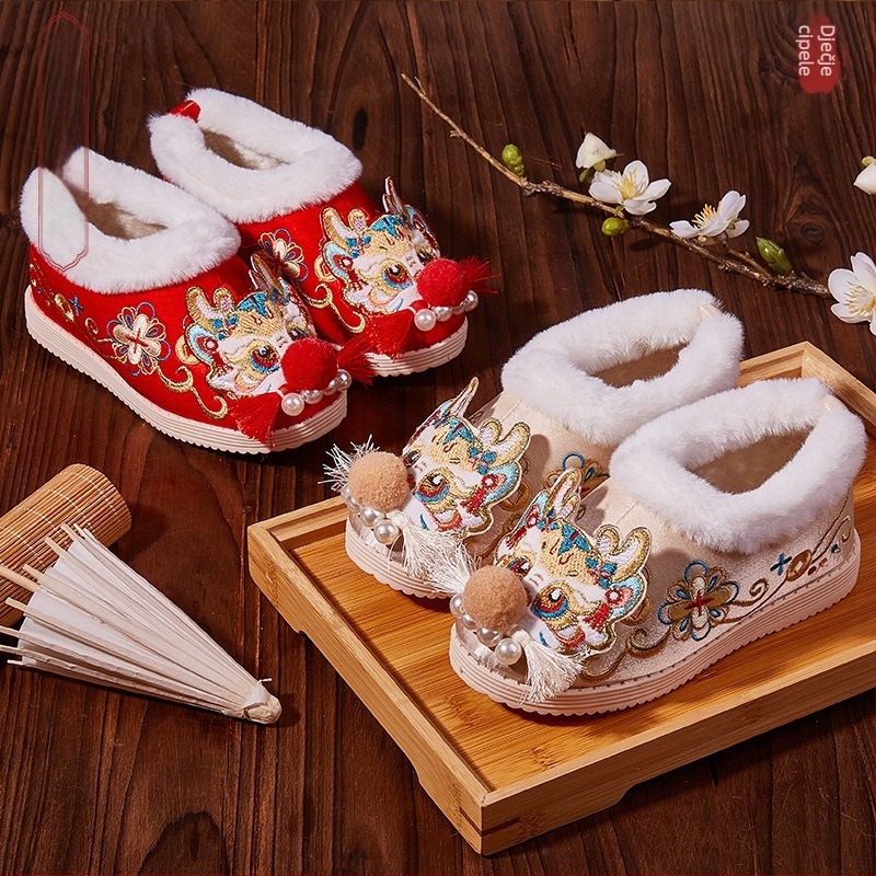 Dječje cipele s vezenjem u etničkom stilu za zimu, Hanfu inspirirane, 3D cvjetni uzorak, pamukova tkanina, debeli potplat