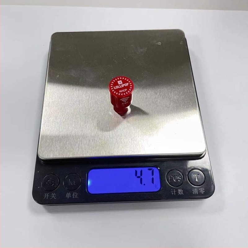 BD008, kratka antena 5.8 GHz, 4. generacija, 50 Ω, dobitak 3 dBi, 5500–5950 MHz, SWR ≤ 1.3