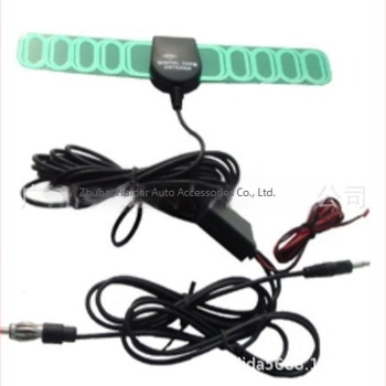 Automobilska TV antena, univerzalna kompatibilnost, montaža ljepilom, 12V napajanje, 25 mA struja, 5 godina vijeka