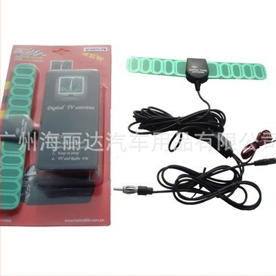 Automobilska TV antena, univerzalna kompatibilnost, montaža ljepilom, 12V napajanje, 25 mA struja, 5 godina vijeka