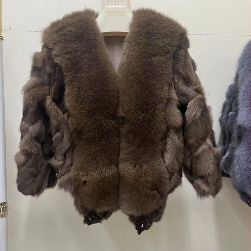 Kaput od lisice za žene, V-izrez s velikim lisjim ovratnikom, zvonasti rukavi, gradski stil