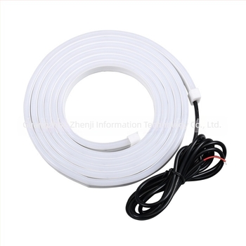 LED trakica za poklopac motora – fleksibilna dekorativna dnevna svjetlost, univerzalni model, 12V, 3W, LED, vijek 5000+ sati