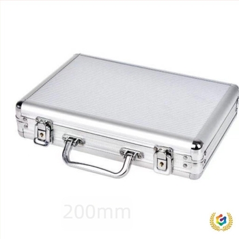 Kutija za žetone od aluminijske legure, tip 200, s prugastim dizajnom i zaobljenim kutovima – pogodna za poker i kockice, prilagodljiva, set od 18 komada