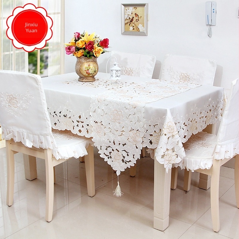 Rain Dream stolnjak, tkanina, pravokutnog oblika, uzorak biljaka i cvijeća, višenamjenski i otporan na prašinu