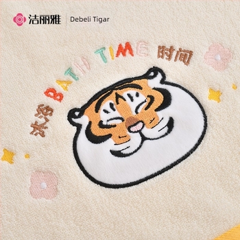 Grace ručnik za kupanje s Fat Tiger izvezom, 100% pamuk, 400–500 g, 32s pređa, Jacquard tkanina