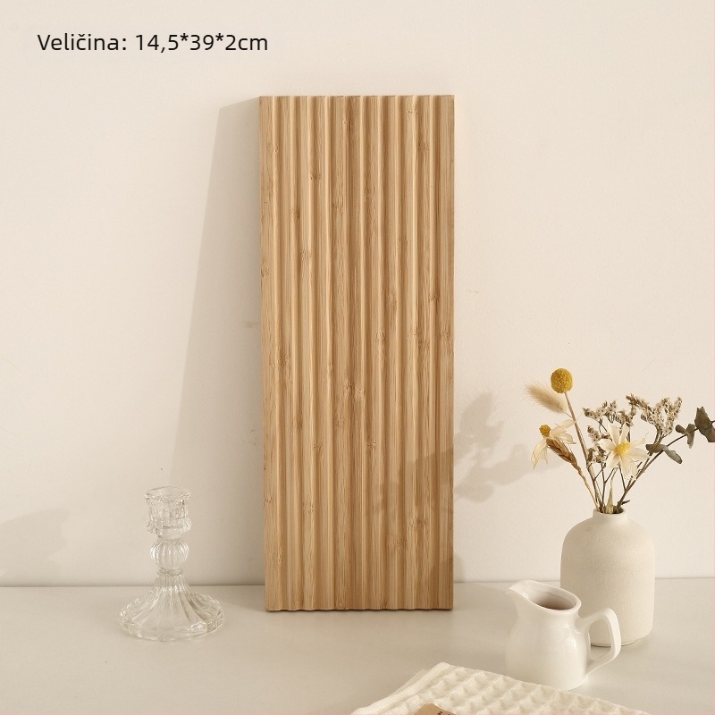 Nepravilno oblikovan drveni pladanj za dekoraciju i skladištenje, nordijski stil, ručno crtana površina, prugasti uzorak, promjer 11–13.9 cm.