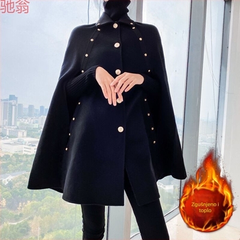 Ženski kaput od umjetne vune, bat silueta, dugačak kroj, četvrtasti ovratnik, kopčanje na gumbe