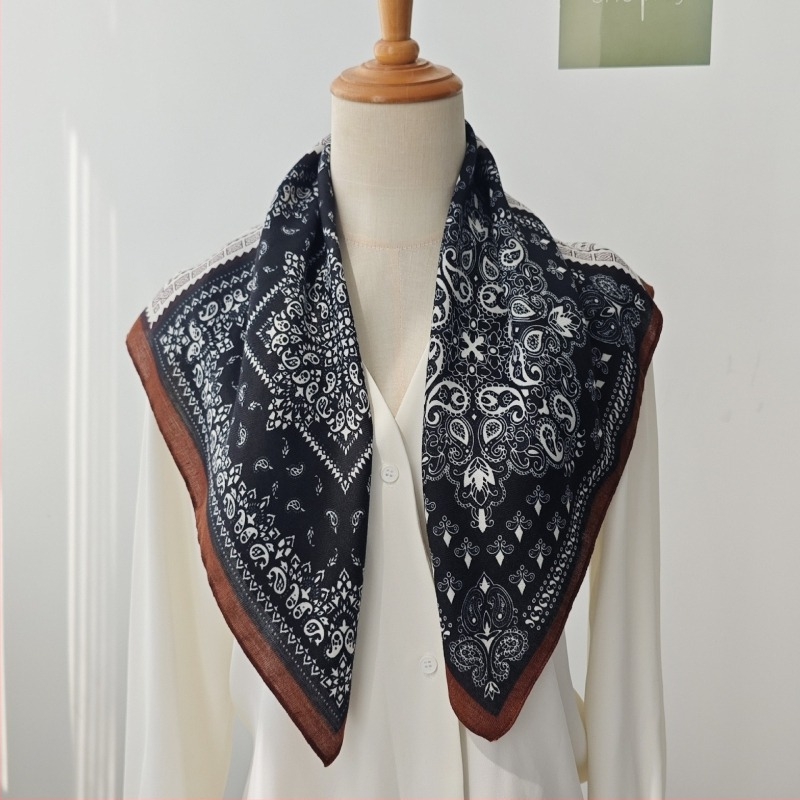 Twill poliester kvadratni šal s otiskom – proljeće 2025, moderan gradski stil, 100% poliester