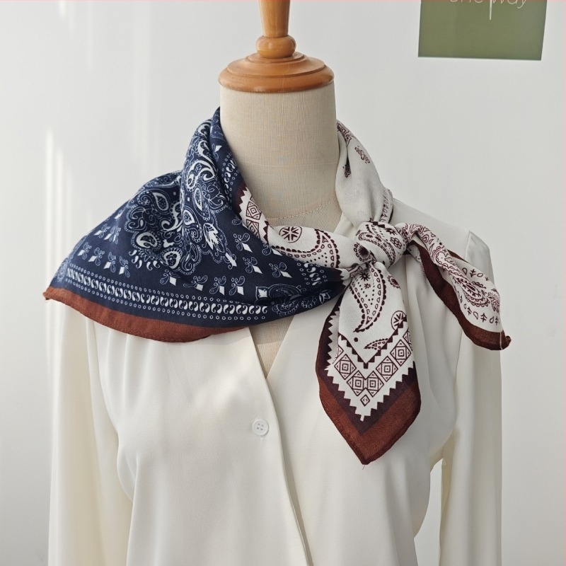 Twill poliester kvadratni šal s otiskom – proljeće 2025, moderan gradski stil, 100% poliester