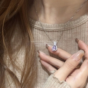 Ogrlica od srebra 999 s privjeskom od ametista u obliku tikve, u završetku od 18k zlata, ručno izrađeno