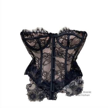 Čipkasti camisole top s trakama, uska silueta, kratka dužina, panel dizajn, poliester 90–95%