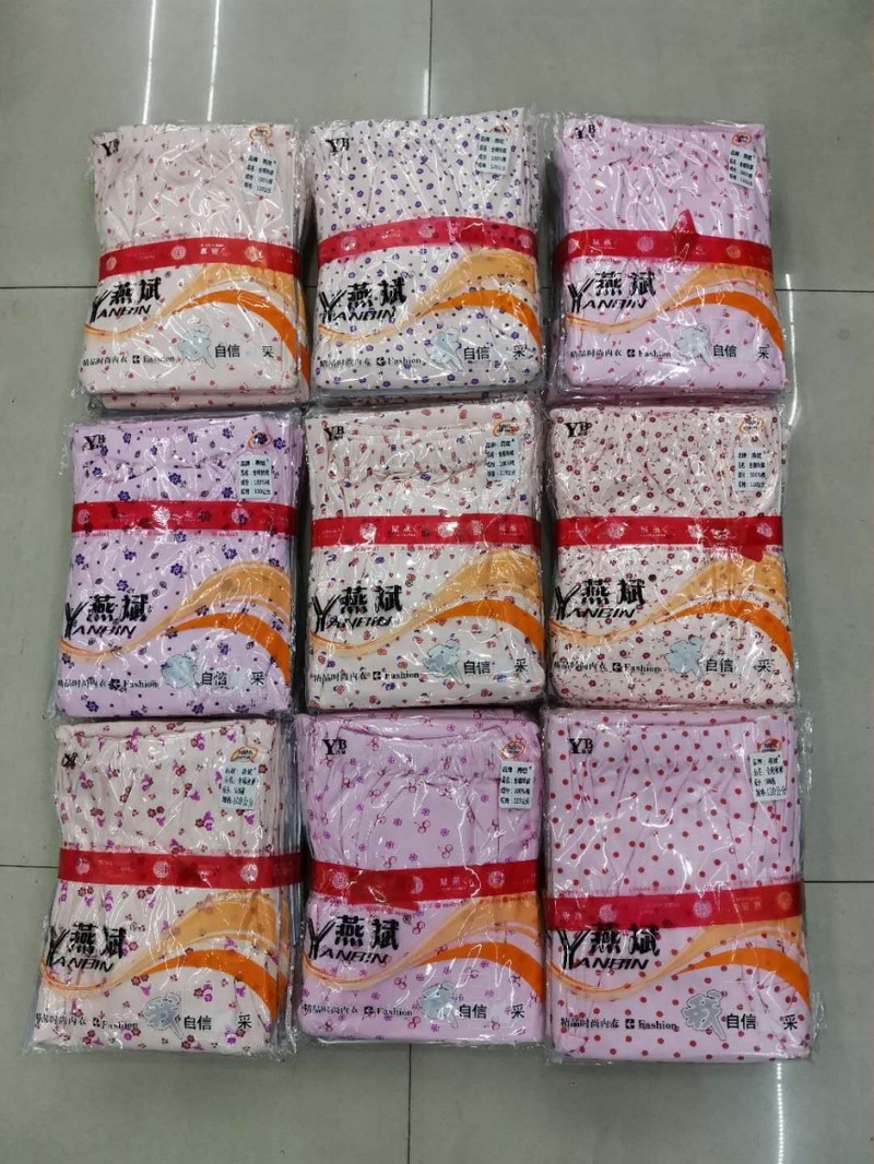 Ženske pantalone od pamuka s floralnim uzorkom, topli, jednoslojno, 100% pamuk, gustoća tkanine 181–200 g/m²