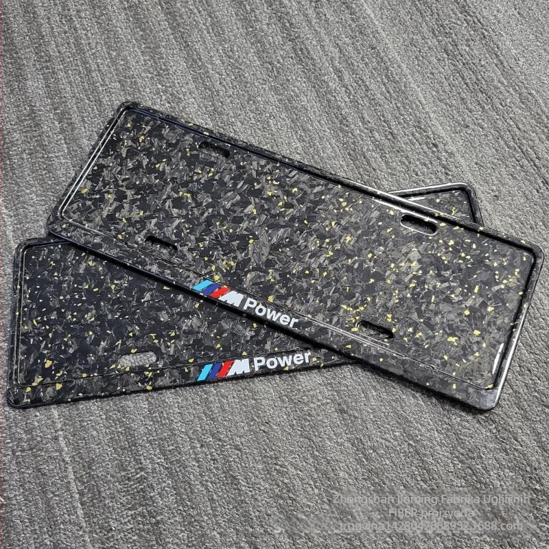 Okvir za registarsku ploču s ugrađenim svjetlom, karbonska tekstura, univerzalna kompatibilnost, materijal: karbonska vlakna, broj dodatka Jm20240524