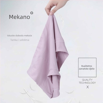 Ženske gaćice srednje visine struka od pamuka, antibakterijska podstava u području prepona od polilaktične kiseline, brzo sušenje