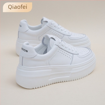 Cipele od prave kože s niskim gornjim dijelom, tenisice s vezicama, funkcija povećanja visine, gumasta potplata, peta 6–8 cm