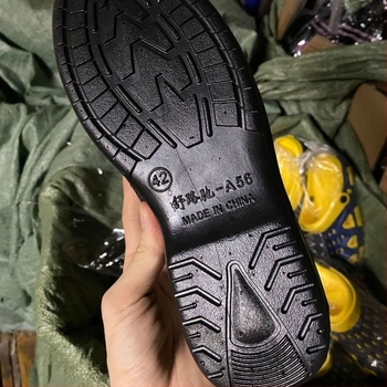 Muške čizme za kišu od plastike, gornji dio i potplat od plastike, protuklizne, overshoe dizajn, zaobljeni vrh