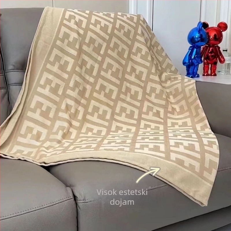 Putna deka protiv nabiranja, debeli koralni fleece, geometrijski uzorak, poliester, prilagodljiva