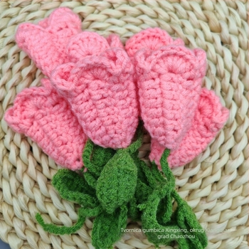 Ručni pleteni cvijet tulipana, privjesak za ruksak, tekstilni dodatak za dom