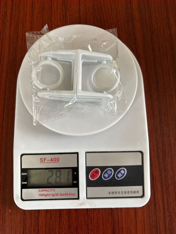 Kuka s usisnom čašom, plastična, dvostruki kuk, moderni minimalistički stil (set od dva, nosivost 5 kg)