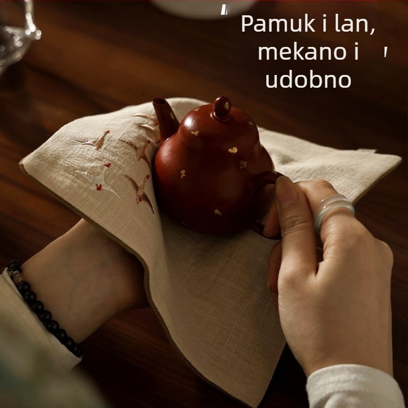 Čajna podmetač s izvezenim motivom leteće guske, dvostrana, gusta svila s cvjetnim uzorkom, upijajući