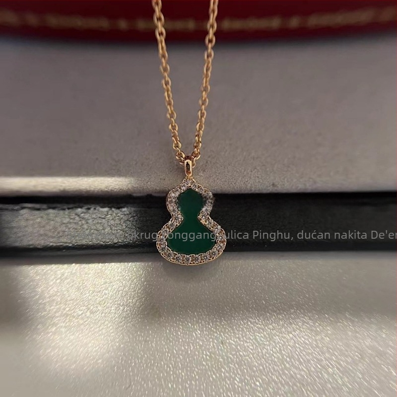 Ogrlica s privjeskom u obliku tikve, od V-zlatnog materijala | CNC proizvodnja, ručno postavljeni dijamanti | duljina 41–50 cm | O-lanac