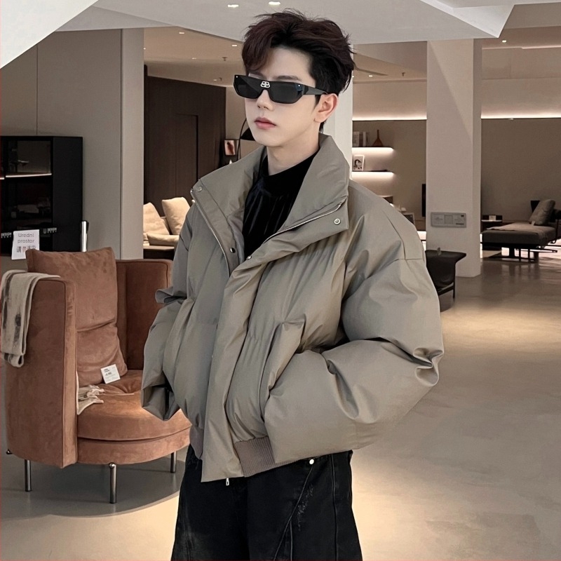 Jakna s punjenjem od poliestera, slobodan kroj, stojeći ovratnik, zatvarač, debeli punjenje