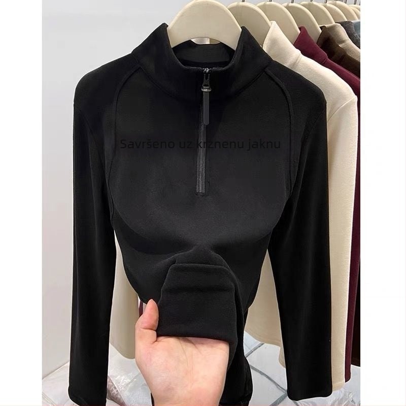 Pulover s polu-zipom i stojećim ovratnikom, dvostruki velur, dugi rukavi; poliester/elastan (90-95% poliester, 30-50% elastan); standardna kroj