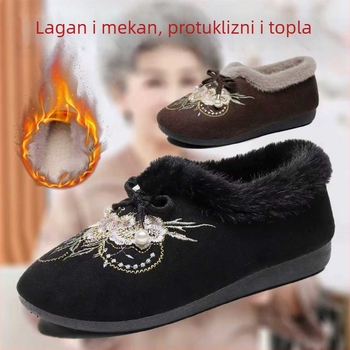 Pamukaste cipele s etničkom izvezom, meka potplata, gornji dio od mongolskog velura, unutrašnjost od umjetnog kratkog pliša, niska peta