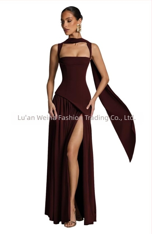 Večernja haljina od poliestera, dugačka, bez rukava, s izrezom tubusnog tipa