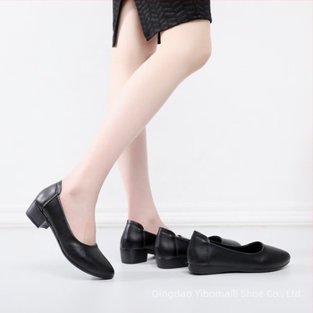 Ženske kožne radne cipele, okrugli vrh, dva sloja teleće kože, niska peta, gumeni đon, slip-on