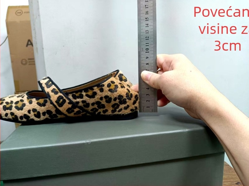 Mary Jane cipele s leopard uzorkom, velur gornji dio, gumena podplat, kopča na remenčić, niski 1-3 cm