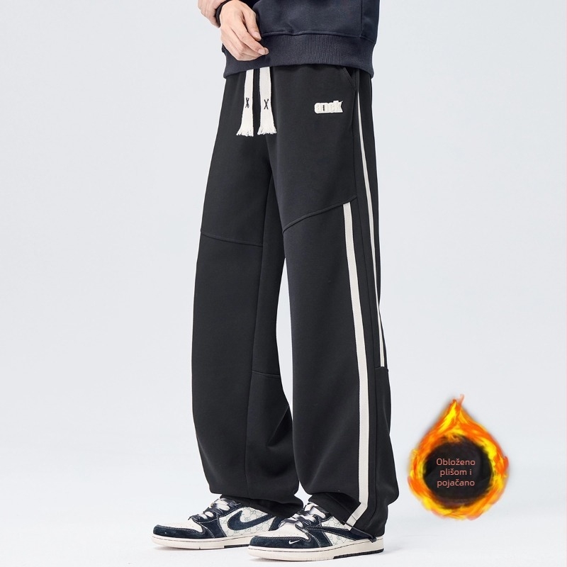 Muške duge sportske hlače s fleece podstavom, opuštenog ravnog kroja, struk s vrpcom za vezivanje, materijal 60% pamuk, 40% poliester, zimsko