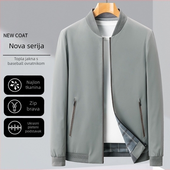 Jakna sa stojećim ovratnikom, zatvaračem, prilagodljiv kroj, jednobojna, više džepova