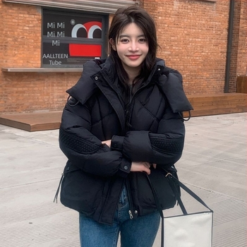 Ženski kaput s punom od svile-pamuka, vanjski sloj od svilenog velura, polo ovratnik, obična duljina