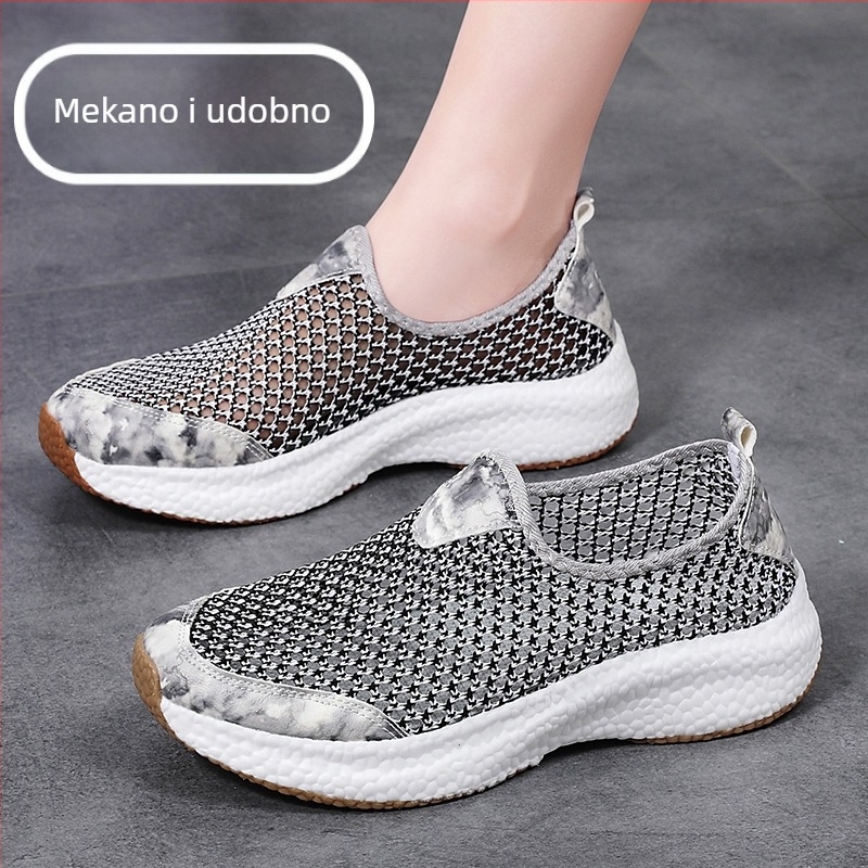 Damske slip-on tenisice s mrežastim gornjim dijelom – gornji materijal: mikrovlaknasta koža, unutrašnjost: mreža, potplat: guma, niski gornji dio, visina pete 1–3 cm