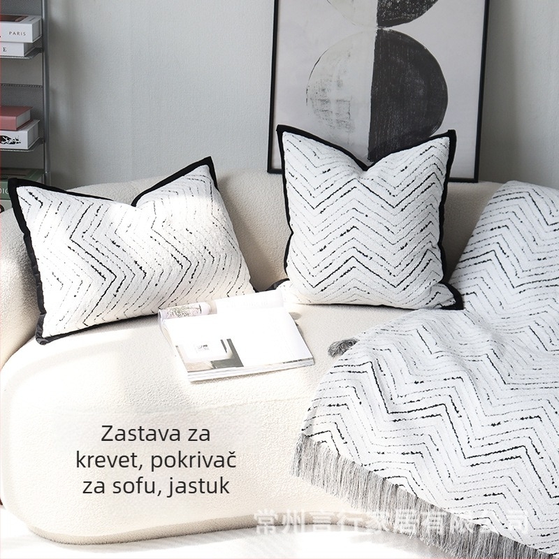 Nordijski stil, crno-bijeli uzorak riblje kosti na kraju kreveta, deka za kauč i jastučnica